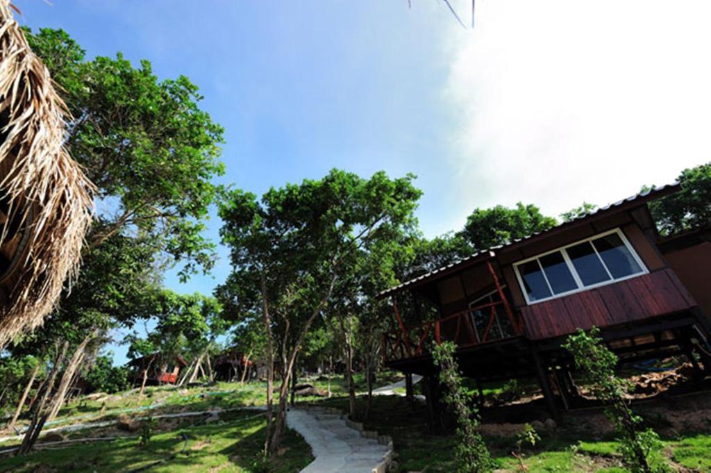 Phuphaya Seaview Resort - Adult Only Phiphi-szigetek Kültér fotó