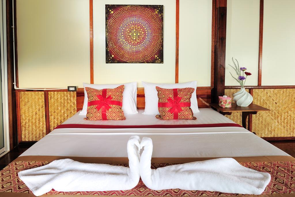 Phuphaya Seaview Resort - Adult Only Phiphi-szigetek Kültér fotó