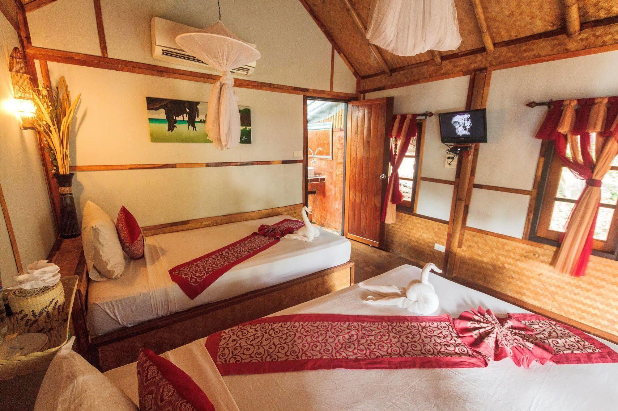 Phuphaya Seaview Resort - Adult Only Phiphi-szigetek Kültér fotó