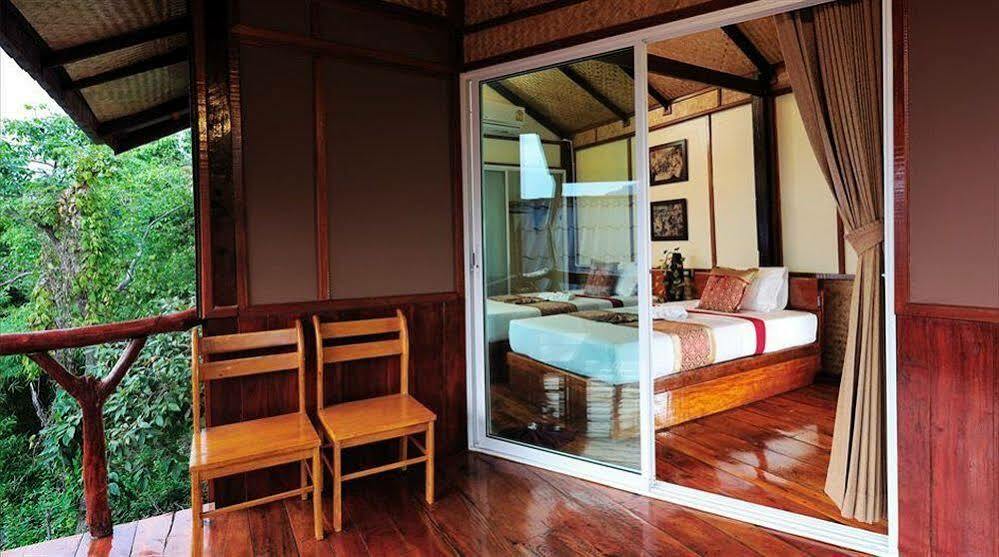 Phuphaya Seaview Resort - Adult Only Phiphi-szigetek Kültér fotó